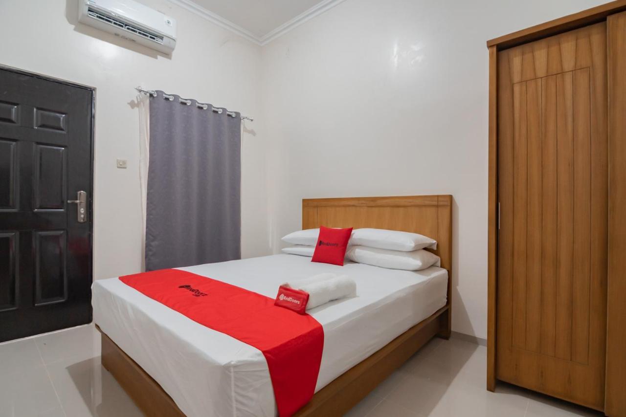Hotel Reddoorz Syariah @ Perintis Tasikmalaya